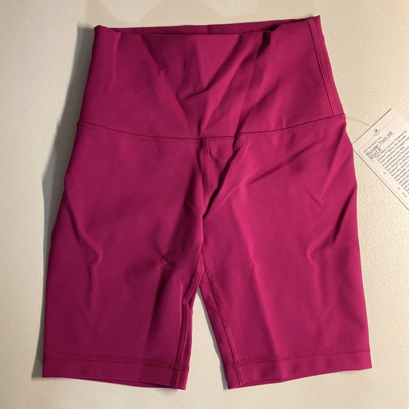 🔥 Lululemon Wunder Train Shorts 8” Magenta Purple 4 or 6 - Picture 2 of 9